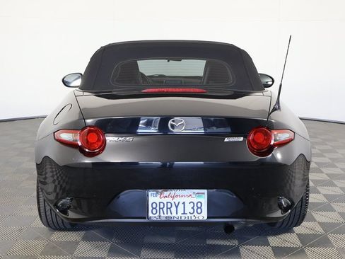 Used 2017 MAZDA MX-5 Miata Sport RWD image 5