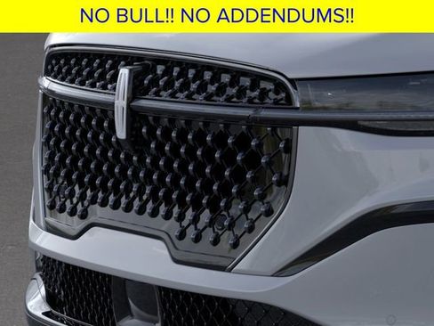 New 2026 Lincoln Nautilus Reserve image 18