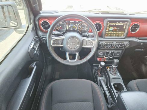 Used 2023 Jeep Wrangler Unlimited Rubicon AWD/4WD image 10