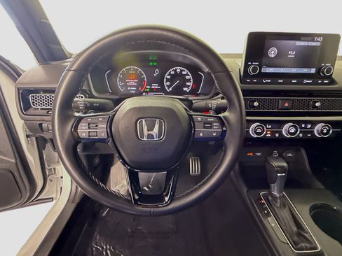 Used 2023 Honda Civic Sport image 13