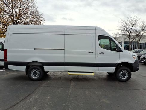 New 2025 Mercedes-Benz Sprinter 2500 image 5
