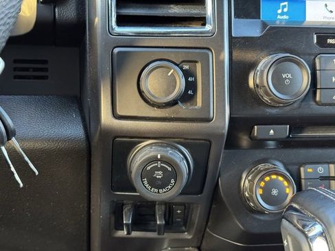 Used 2016 Ford F150 XLT w/ Equipment Group 302A Luxury image 11