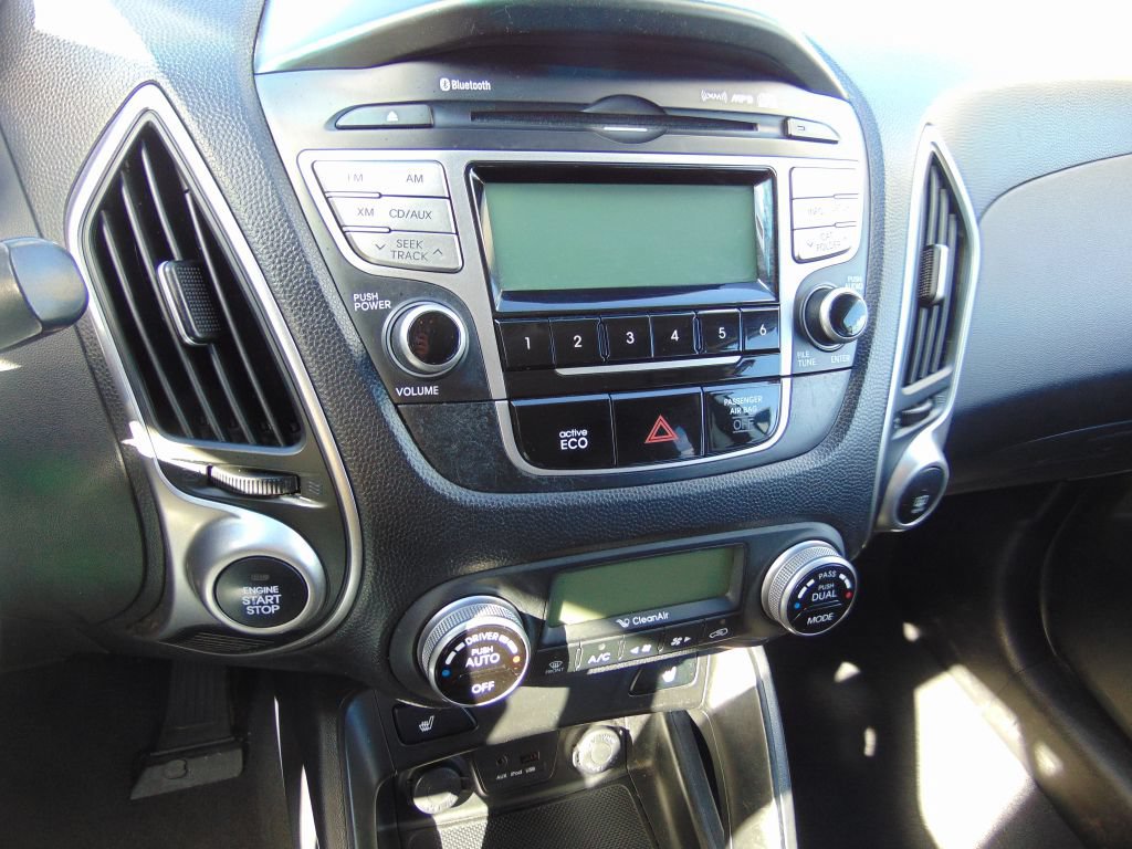 Used 2013 Hyundai Tucson Limited AWD/4WD image 20