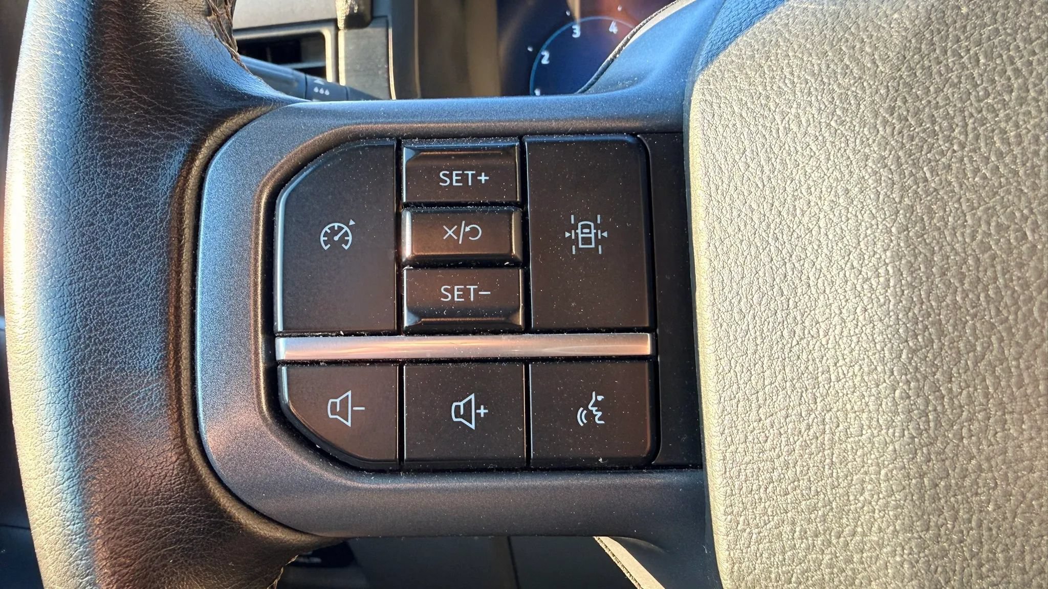 Used 2025 Ford F150 XLT w/ Equipment Group 301A Standard AWD/4WD image 19