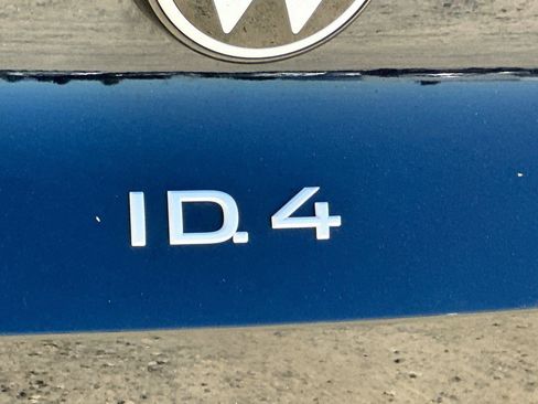 Certified 2024 Volkswagen ID.4 2WD image 27