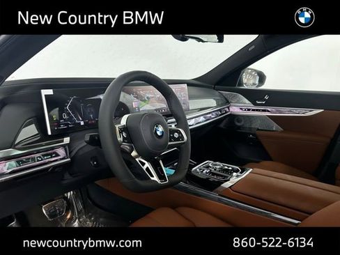 New 2026 BMW 760i xDrive w/ Premium Package image 12