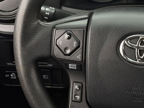 Used 2018 Toyota Tacoma SR w/ SR Convenience Package image 13