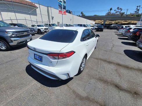 Used 2020 Toyota Corolla LE FWD image 8