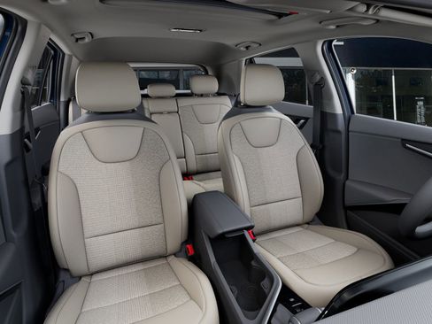 New 2025 Kia Niro EX Touring image 15