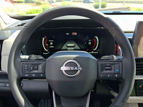 New 2026 Nissan Pathfinder SL w/ SL Premium Package AWD/4WD image 15