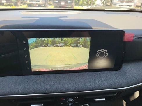 New 2025 Nissan Kicks SV w/ SV Premium Package image 18