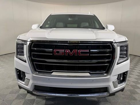 Used 2023 GMC Yukon XL SLT AWD/4WD image 10
