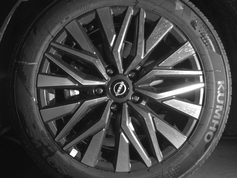 Used 2026 Nissan Altima 2.5 SV FWD image 12