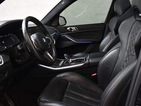 Used 2021 BMW X5 M w/ Executive Package image 19