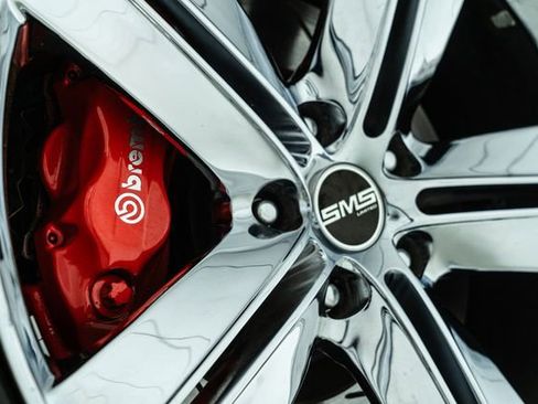 Used 2010 Dodge Challenger SRT8 w/ SRT Option Group II RWD image 23