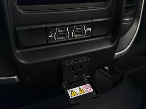 Used 2020 RAM 1500 Big Horn AWD/4WD image 22