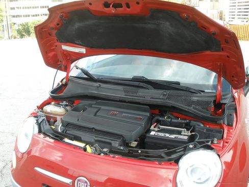 Used 2012 FIAT 500 Lounge w/ Luxury Leather Pkg FWD image 12