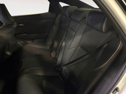 Used 2025 Toyota Crown XLE image 17