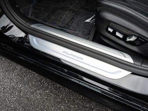 Used 2020 BMW ALPINA B7 xDrive AWD/4WD image 36