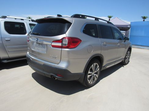 Used 2020 Subaru Ascent Limited w/ Popular Package #2A AWD/4WD image 3