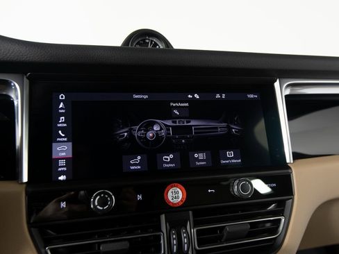 New 2026 Porsche Macan S image 26