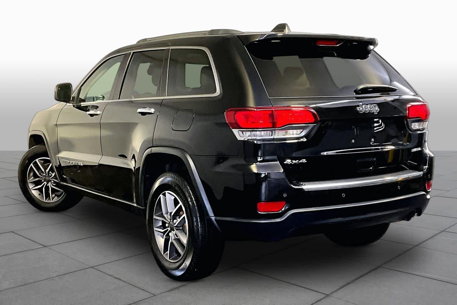 Used 2020 Jeep Grand Cherokee Limited AWD/4WD image 12