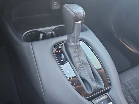 Certified 2023 Honda HR-V LX image 20