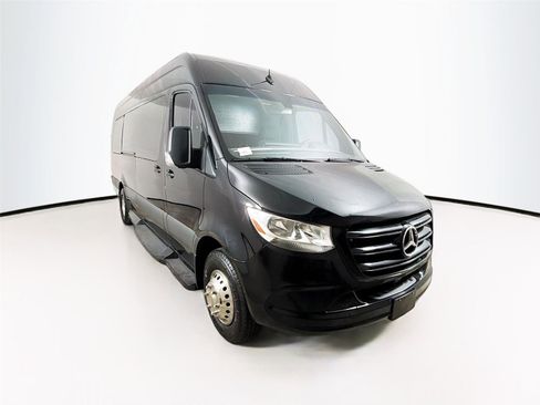 Used 2020 Mercedes-Benz Sprinter 3500 image 1