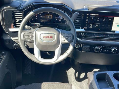 New 2026 GMC Sierra 1500 SLE image 14