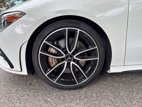 Used 2022 Mercedes-Benz CLA 35 AMG 4MATIC image 32