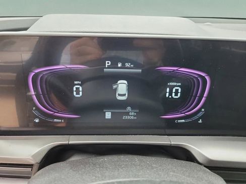 Certified 2025 Kia Telluride LX image 29