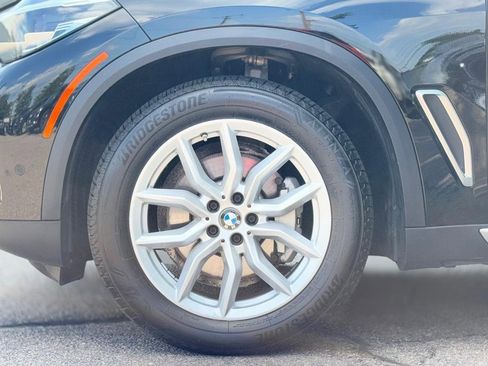 Used 2022 BMW X5 xDrive40i w/ Premium Package image 11