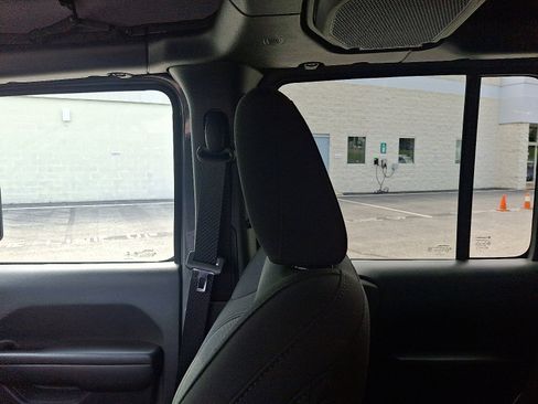 Used 2021 Jeep Gladiator Sport image 18