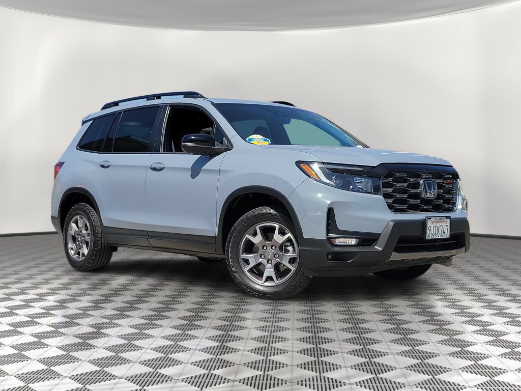 Certified 2023 Honda Passport TrailSport image 2