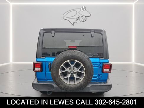 Used 2024 Jeep Wrangler Sport S image 4