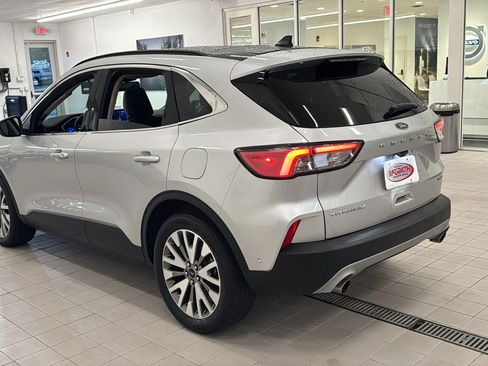 Used 2020 Ford Escape Titanium AWD/4WD image 7