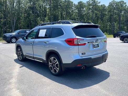 Used 2024 Subaru Ascent Touring w/ Popular Package #2 AWD/4WD image 5