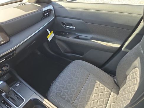 New 2026 Nissan Kicks SV w/ SV Premium Package image 15