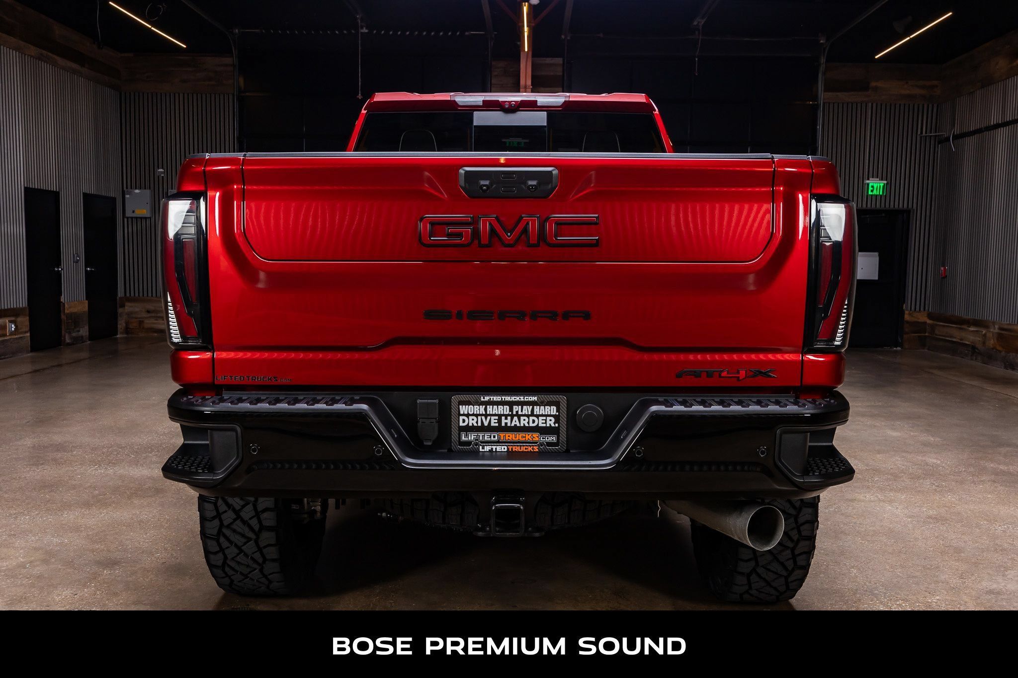 Used 2025 GMC Sierra 2500 AT4X AWD/4WD image 8