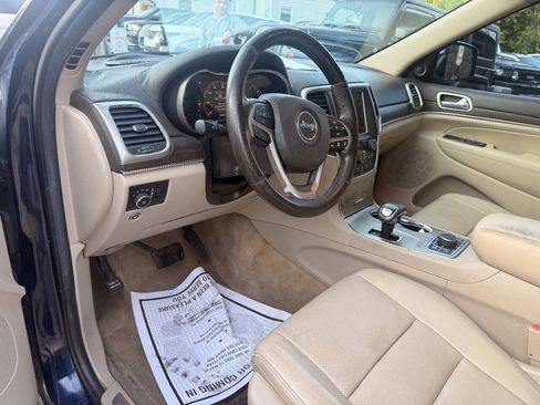 Used 2014 Jeep Grand Cherokee Overland w/ Advanced Technology Group AWD/4WD image 13