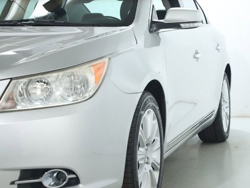 Used 2013 Buick LaCrosse Leather image 2
