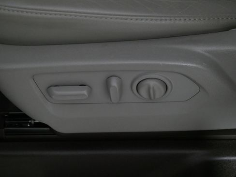 Used 2019 GMC Sierra 1500 SLT w/ SLT Premium Plus Package image 20