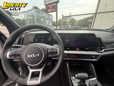 Used 2024 Kia Sportage X-Line w/ X-Line Premium Package AWD/4WD image 12