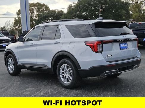 New 2026 Ford Explorer Active w/ Active Comfort Package image 7