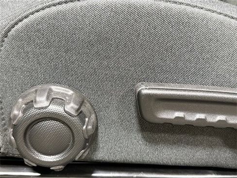 Used 2025 Jeep Gladiator Sport image 20