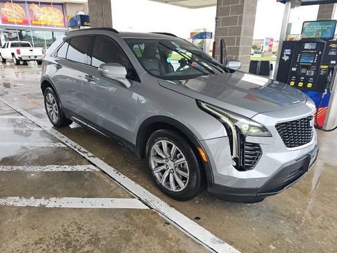 Used 2023 Cadillac XT4 Sport w/ Cold Weather Package FWD image 2