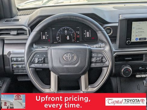 Used 2026 Toyota 4Runner SR5 AWD/4WD image 13