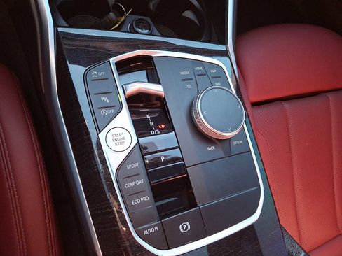 Used 2023 BMW 330i xDrive Sedan w/ Convenience Package image 15