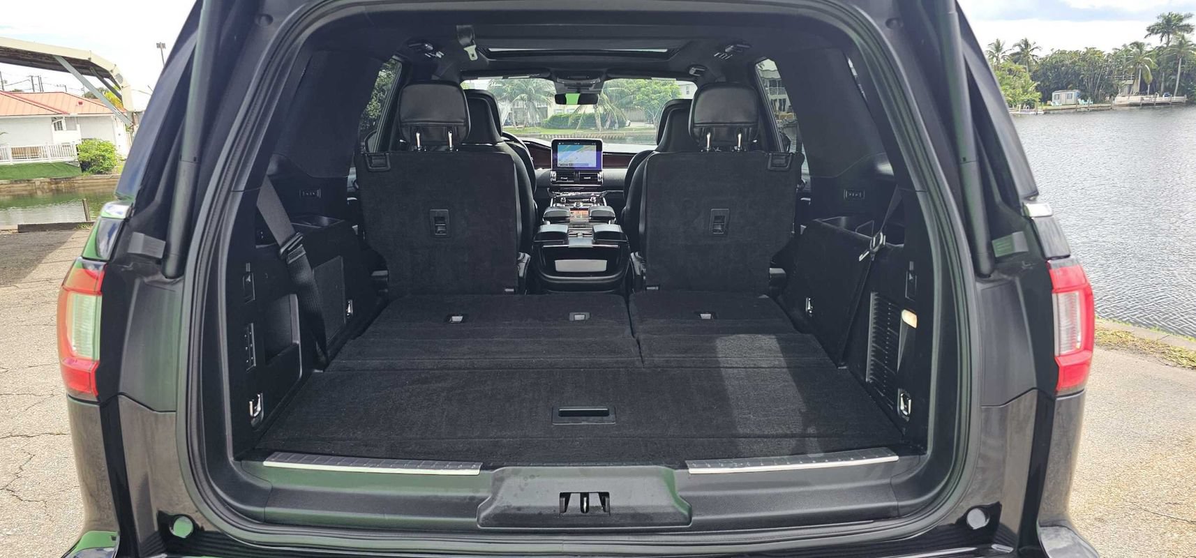Used 2019 Lincoln Navigator Reserve AWD/4WD image 27