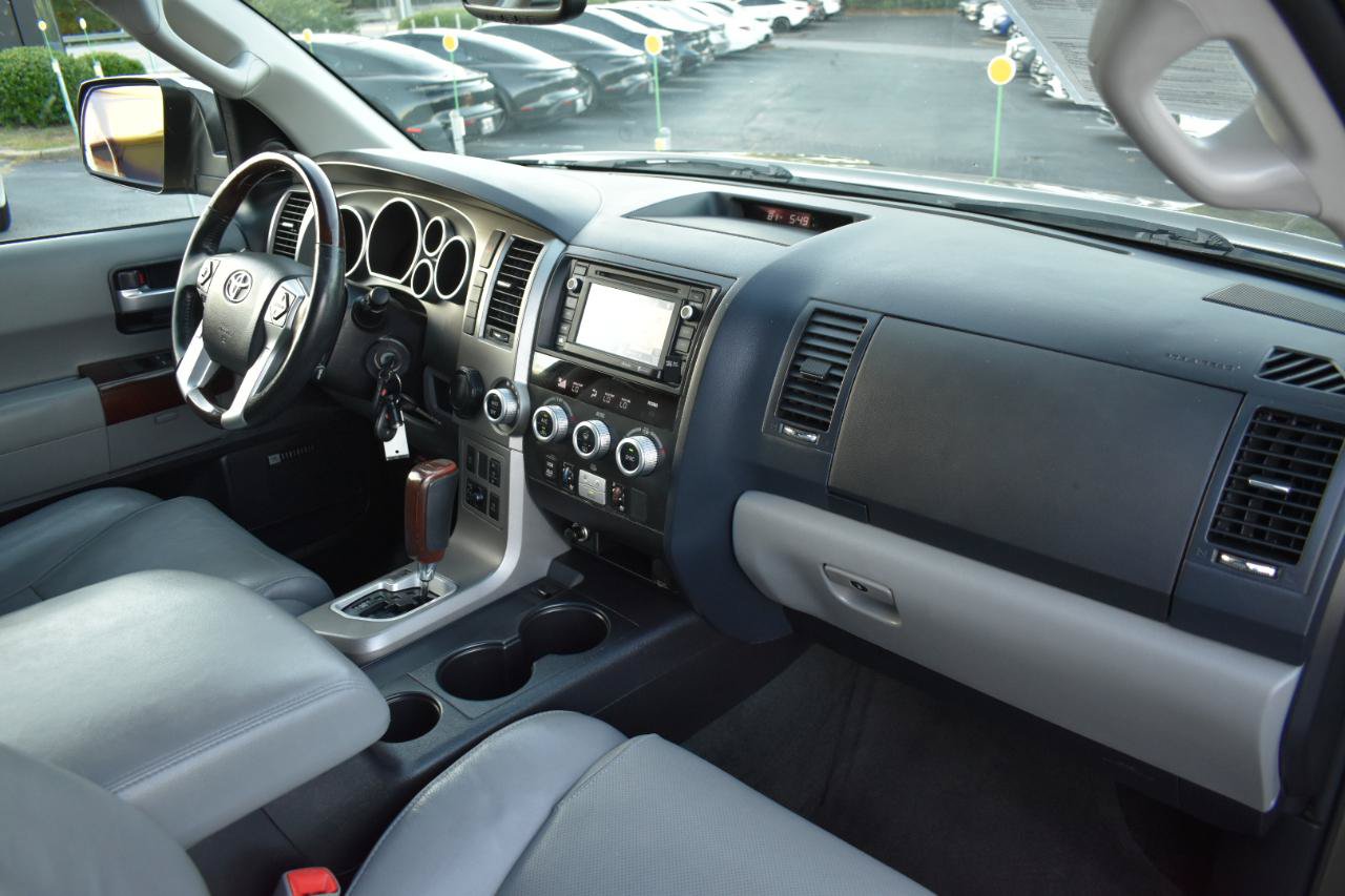Used 2014 Toyota Sequoia Platinum RWD image 13